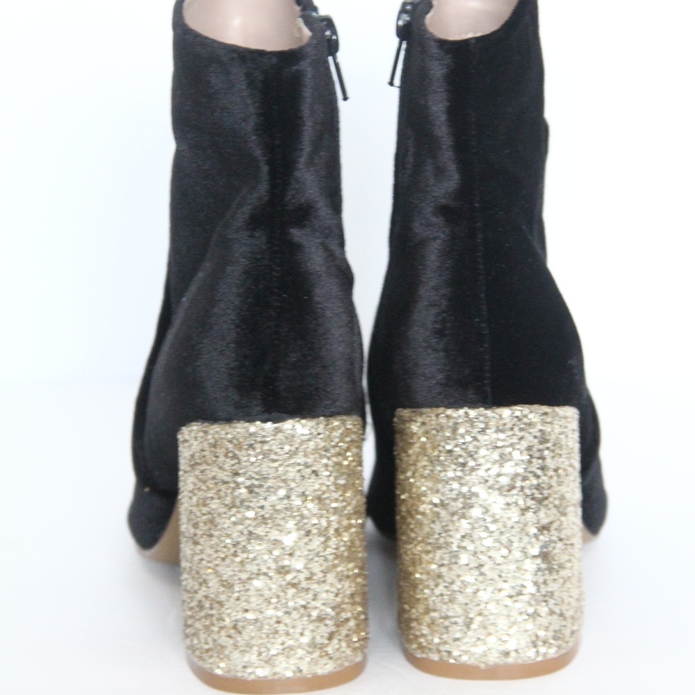 Betsey Johnson Velvet Booties Black Boots New - Picture 5 of 7